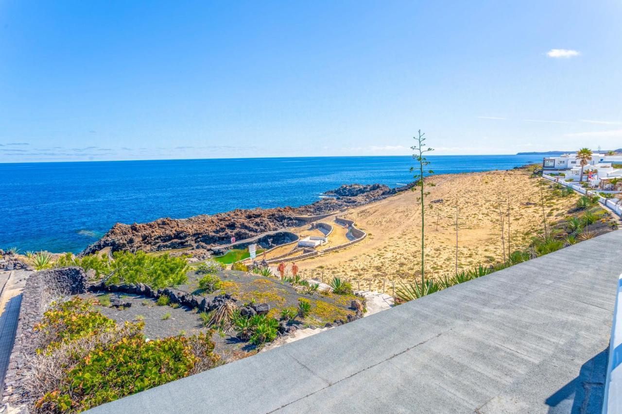 Boutique Beach Villa By Lanzarote Retreats - Private Pool - 1 Min Walk To Sea Pool Charco del Palo Ngoại thất bức ảnh