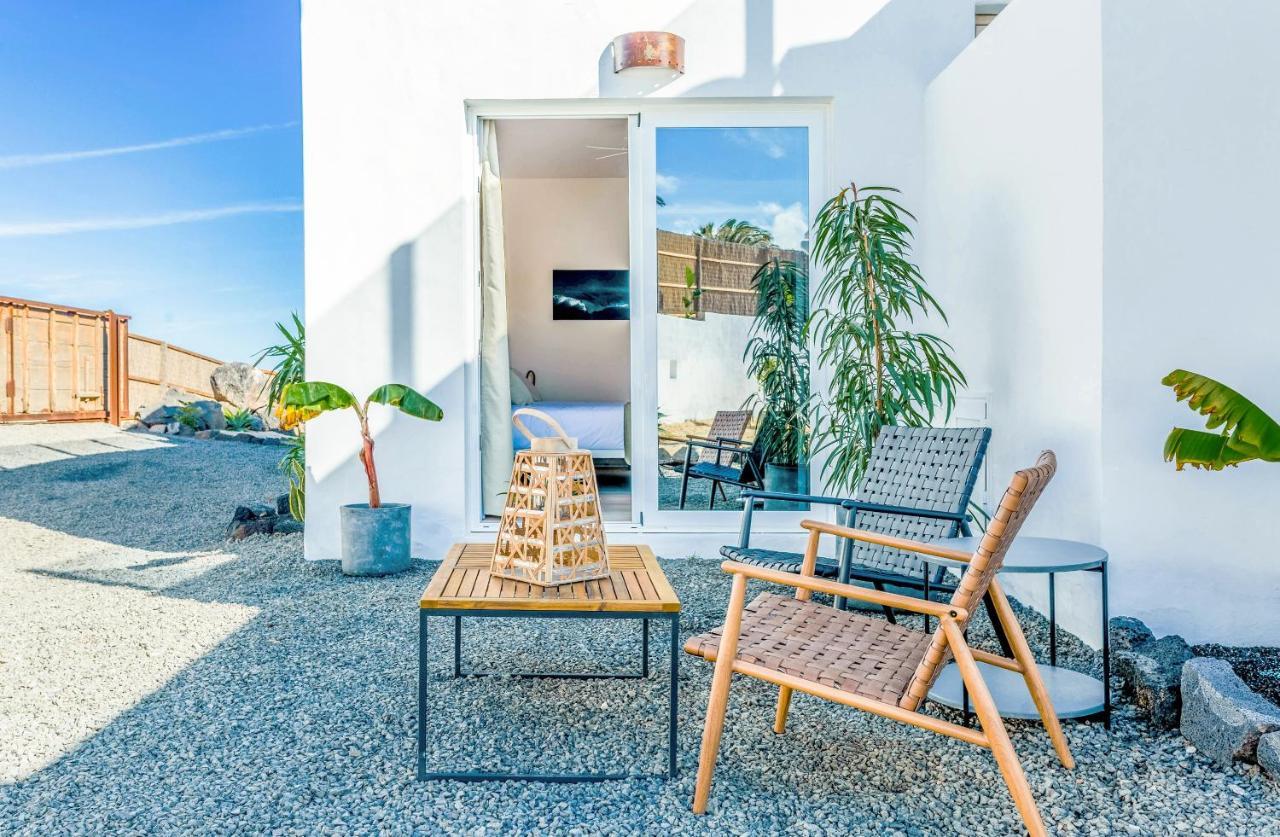 Boutique Beach Villa By Lanzarote Retreats - Private Pool - 1 Min Walk To Sea Pool Charco del Palo Ngoại thất bức ảnh