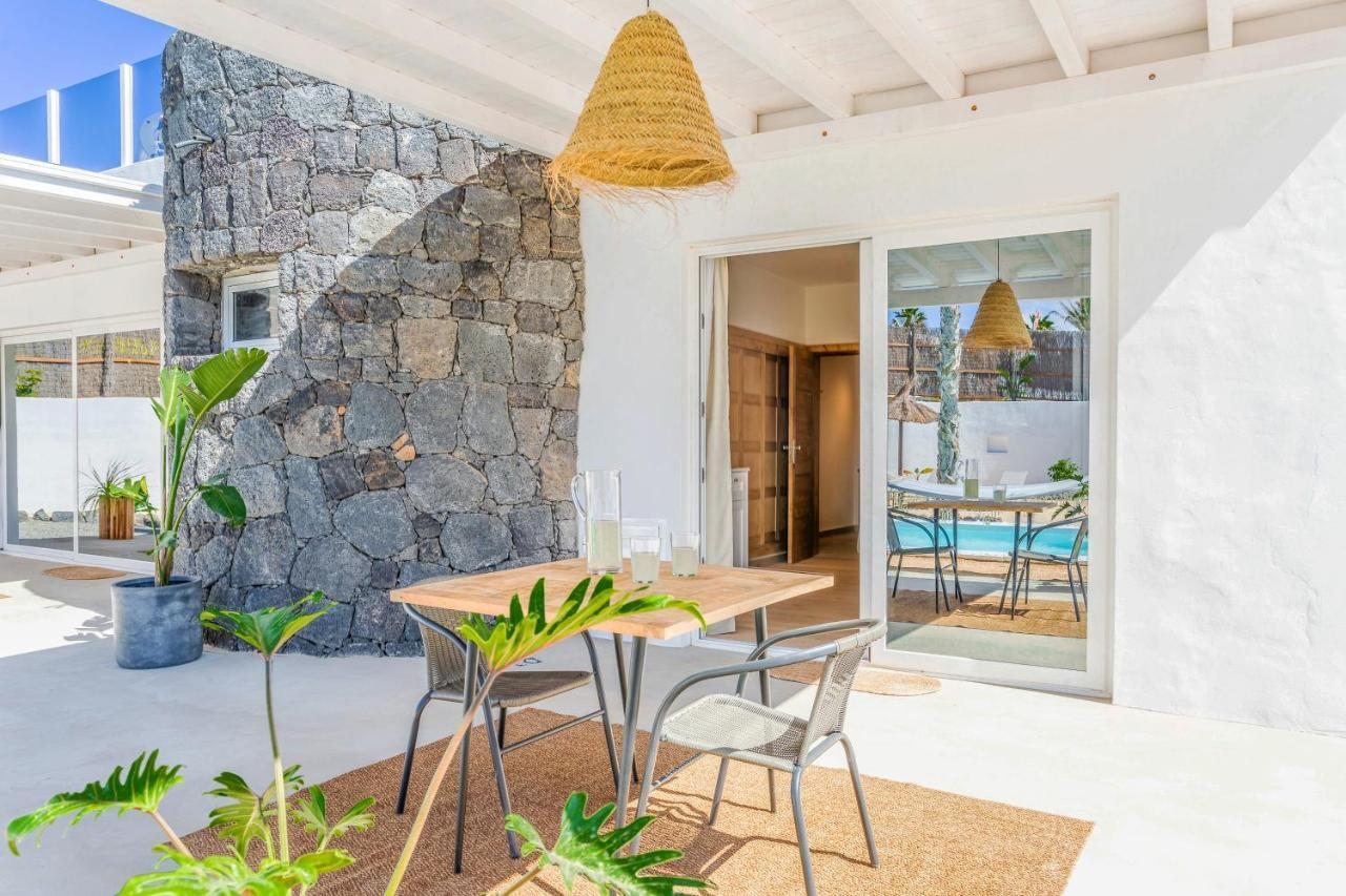 Boutique Beach Villa By Lanzarote Retreats - Private Pool - 1 Min Walk To Sea Pool Charco del Palo Ngoại thất bức ảnh